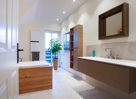 Waschtisch im Wellnessbad vom Handwerksunternehmen bad & heizung Laabs in Potsdam.