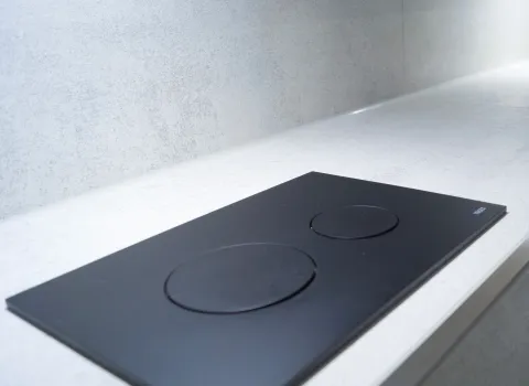 Betätigungsplatte loop von TECE im Familienbad vom Handwerksunternehmen bad & heizung Laabs in Potsdam.