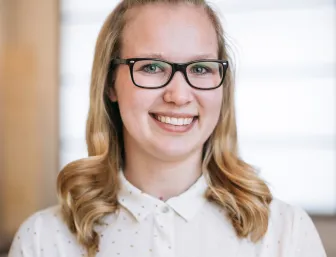 Mitarbeiterin Büro-Laura Weigel